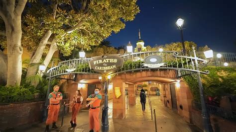 Pirates of the Caribbean (Full Ride and Queue .